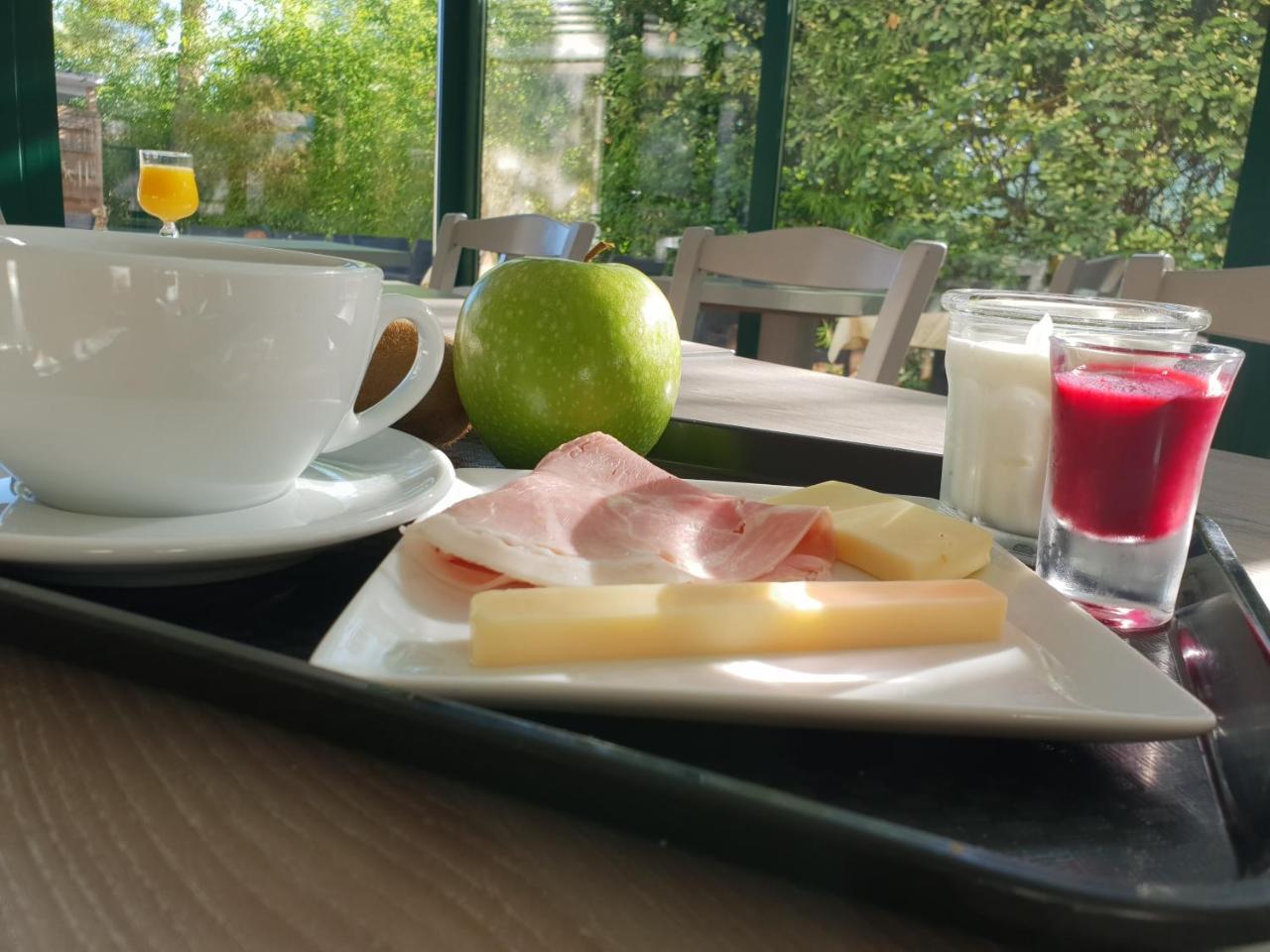 Brit Hotel Du Moulin De La Pioline - La Table A Fromages Aix-en-Provence Luaran gambar